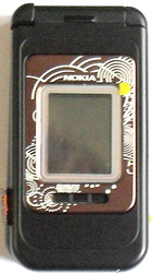  Nokia 7390 /  